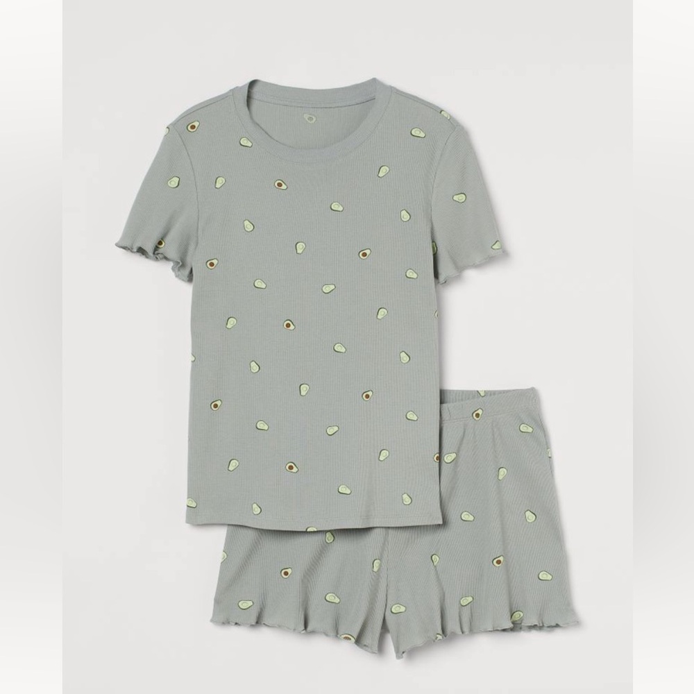 SOLD!! H&m Avacado Pyjama Set